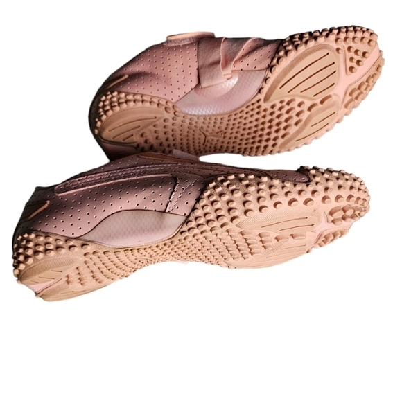 Puma  Mostro Perforated Pink Flat Sole Sneakers. Size 7,5 - Picture 3 of 7